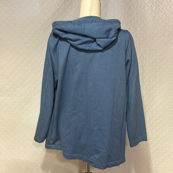 Eddie Bauer Medium Hooded Wrap - Picture 3 of 5